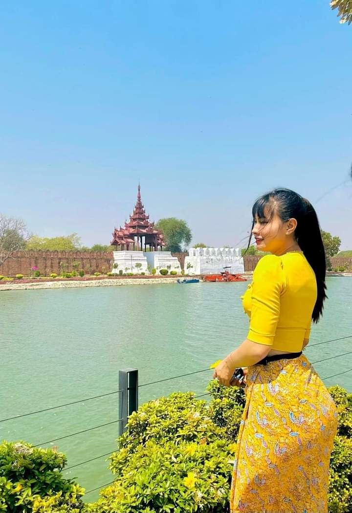 ချွေးမလေး ဖြိုးဖြိုး