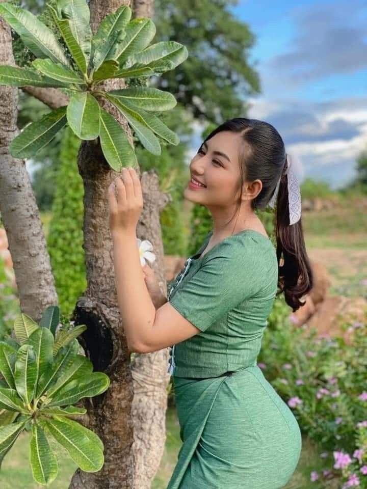 ပြောပြဖို့ ခက်တယ်