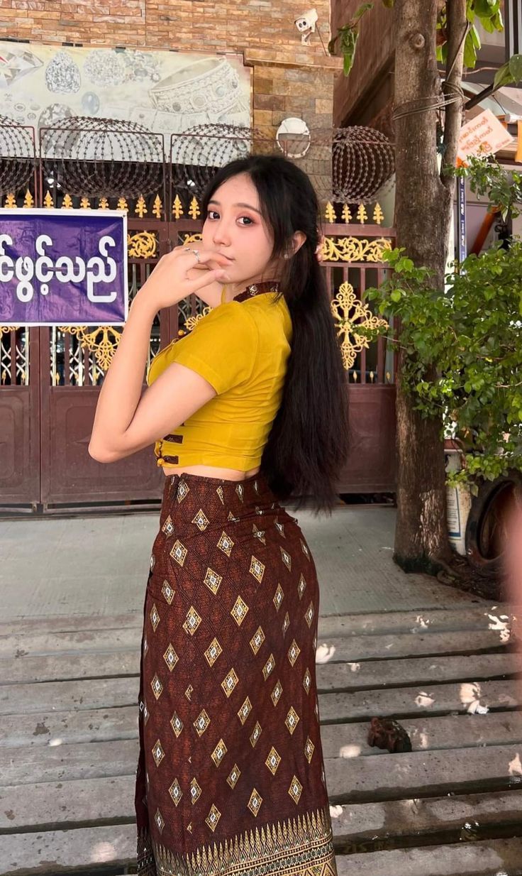 နှာဘူးမလေး