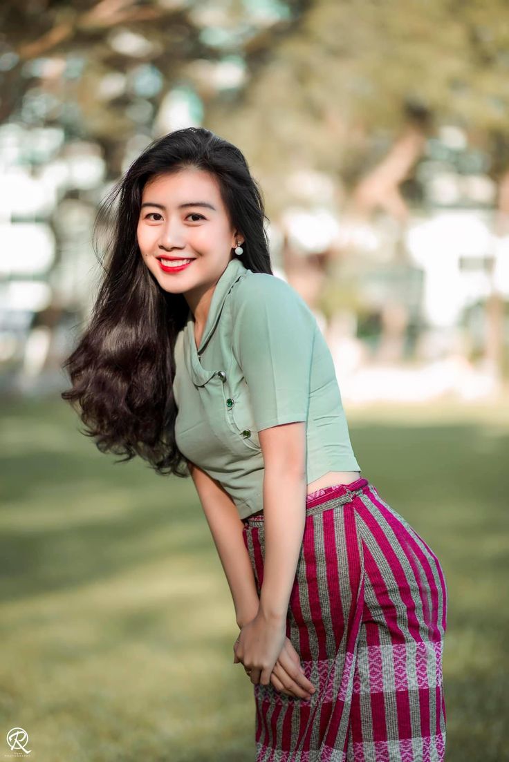 အဝါရောင်စိုက်ခင်း (အပိုင်း ၁)