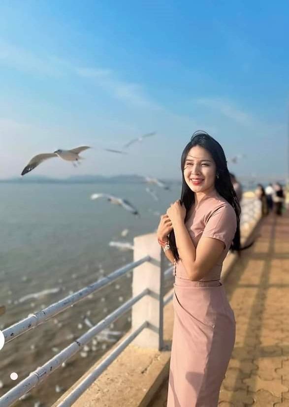 ဒေါ်ဝါနုနုလွင် (အပိုင်း ၃)