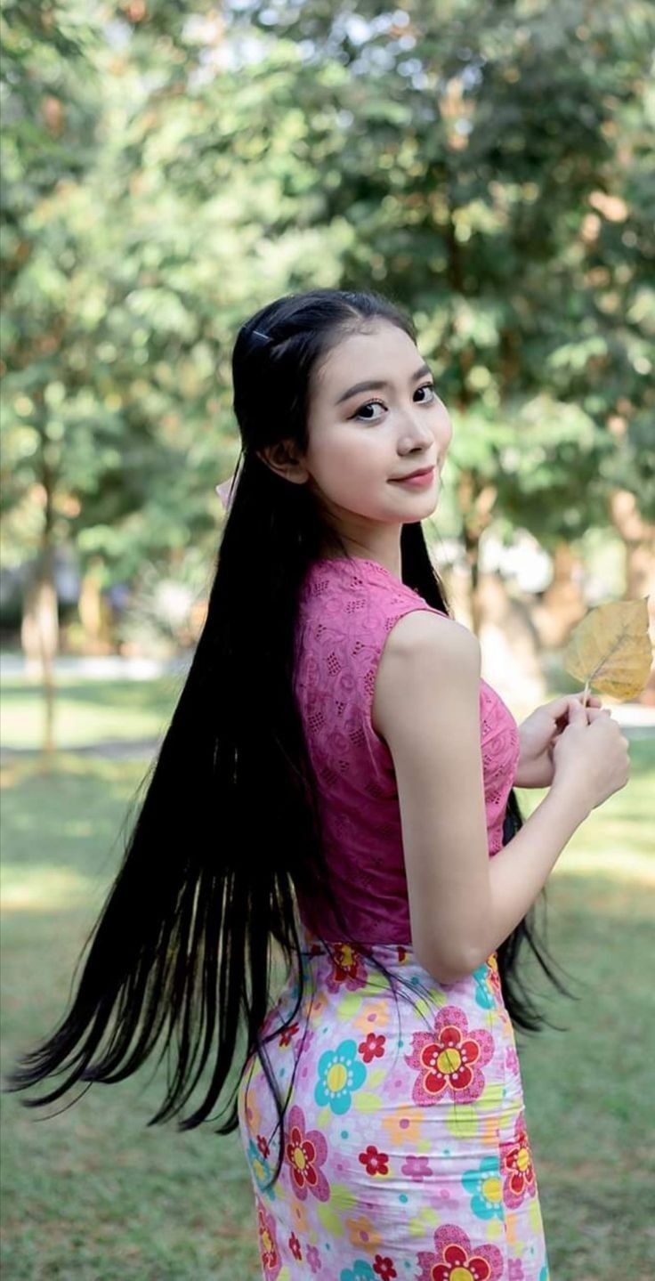 အချစ်အတွက်ကြွေခဲ့တဲ့ သစ်ရွက်တွေ